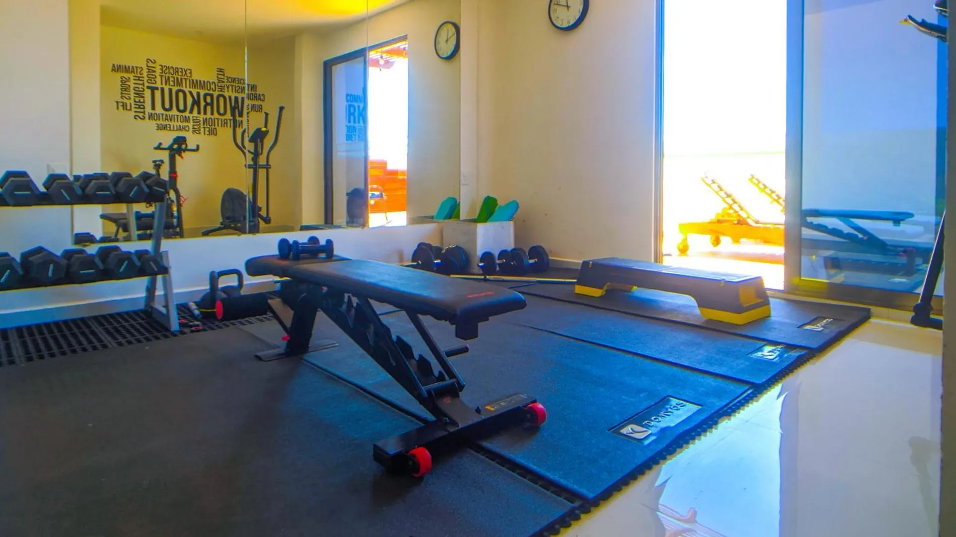 500M To Beach L Queen Beds Kitchen L Pool Patio Gym Bikes Ac 30203 Playa del Carmen 0*,
