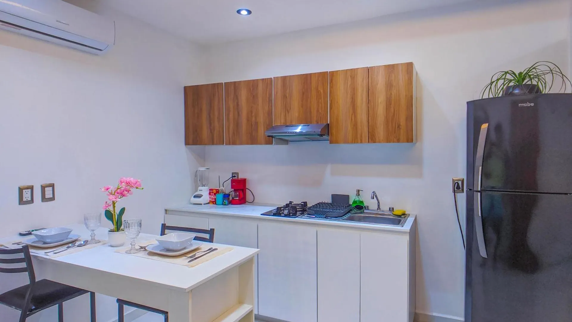Lägenhet 500M To Beach L Queen Beds Kitchen L Pool Patio Gym Bikes Ac 30203 Playa del Carmen