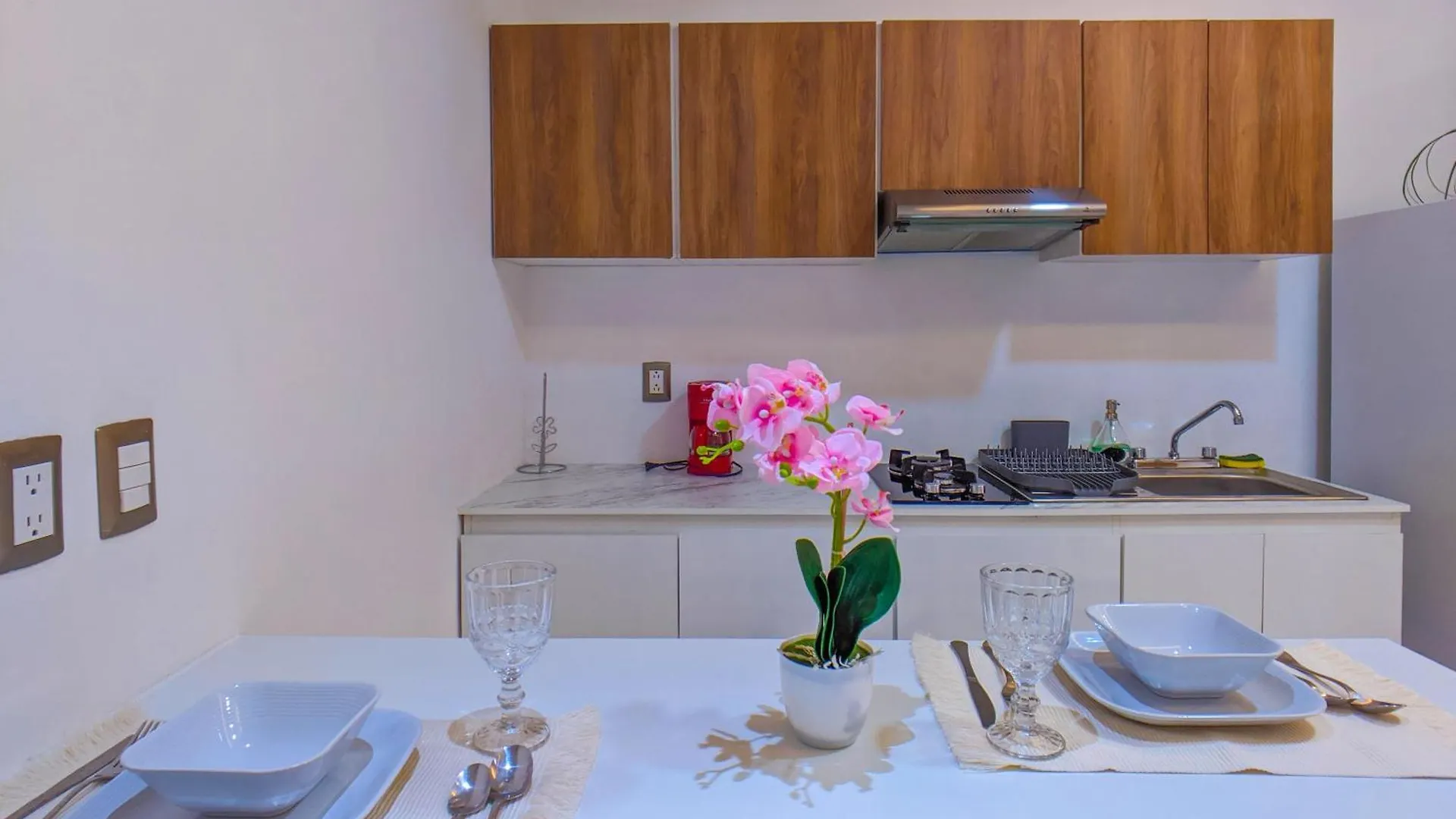 500M To Beach L Queen Beds Kitchen L Pool Patio Gym Bikes Ac 30203 Playa del Carmen 0*,  Mexiko